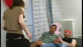 Zavodljivu brinetu sa droljavom macom Sophia Leigh žestoko je pojebao jedan vrući tip