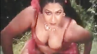 Nezasitni orijentalni porno model Riina Fujimoto jebao klitoris vibratorom