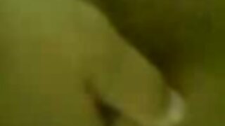 Sjajna prsata brineta Shae Summers drka veliki kurac
