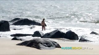 Emma Butt zateže svoju vagu na kurac u pov.