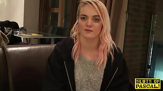 Za seksi Japanku Miyu Sugiuru mora da su dovoljna dva kurca